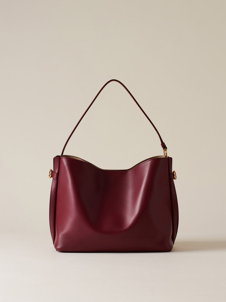 BRIDLE MEDIUM BUCKET BAG