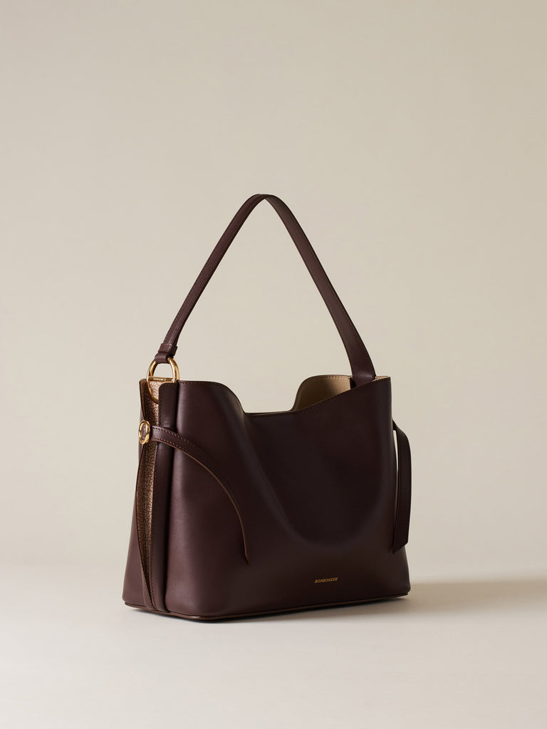 BRIDLE MEDIUM BUCKET BAG