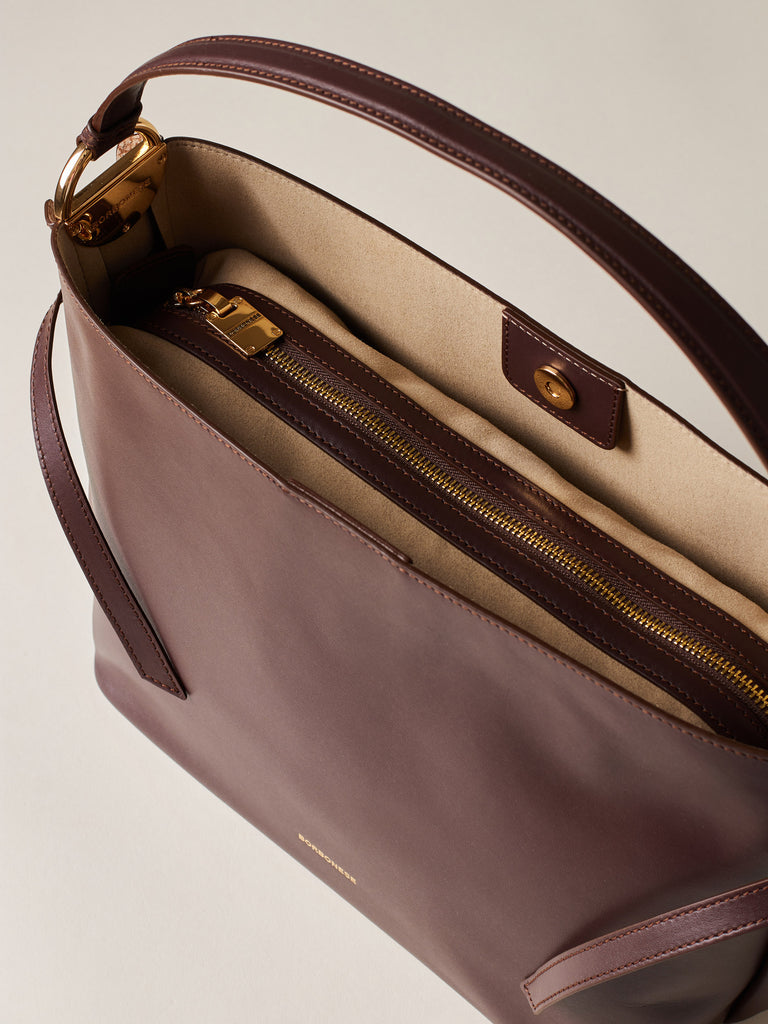 BRIDLE MEDIUM BUCKET BAG