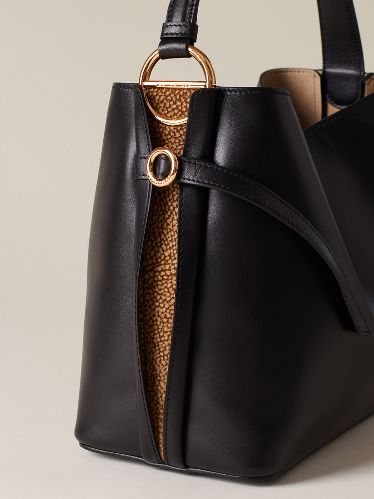 BRIDLE MEDIUM BUCKET BAG