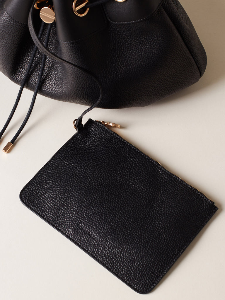 Leather Handbag - COLLIER HOBO BAG MEDIUM - Borbonese