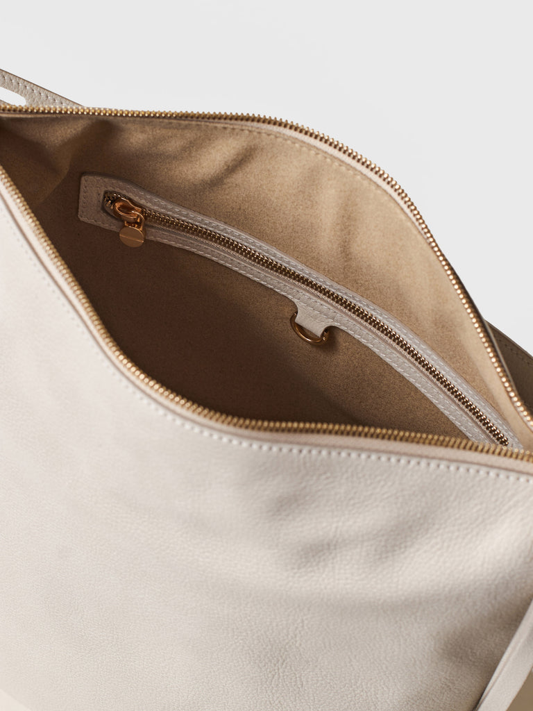 Leather shoulder bag - PRIVE BUCKET BAG MEDIUM - Borbonese