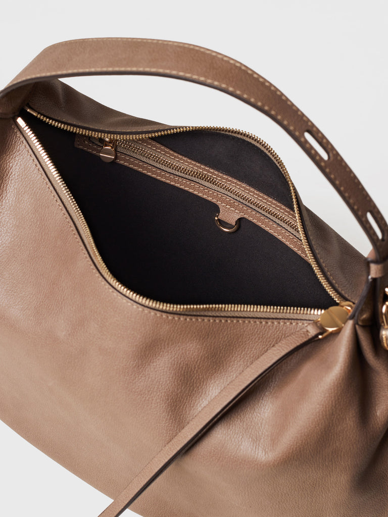 Leather shoulder bag - PRIVE HOBO BAG MEDIUM - Borbonese