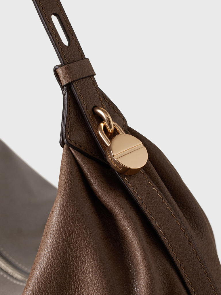 Leather shoulder bag - PRIVE HOBO BAG MEDIUM - Borbonese