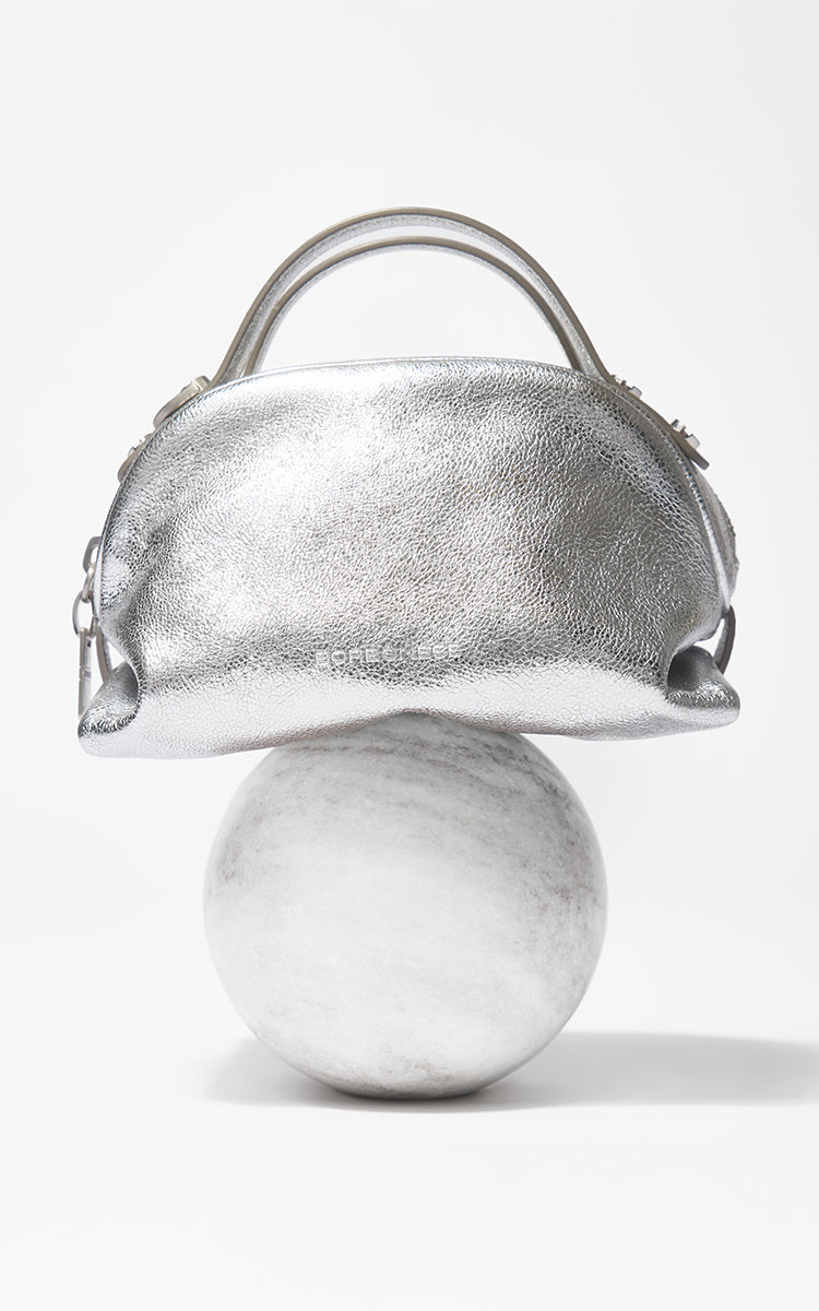 FW26 Preview: La nostra borsa iconica,  in una nuova veste - Borbonese