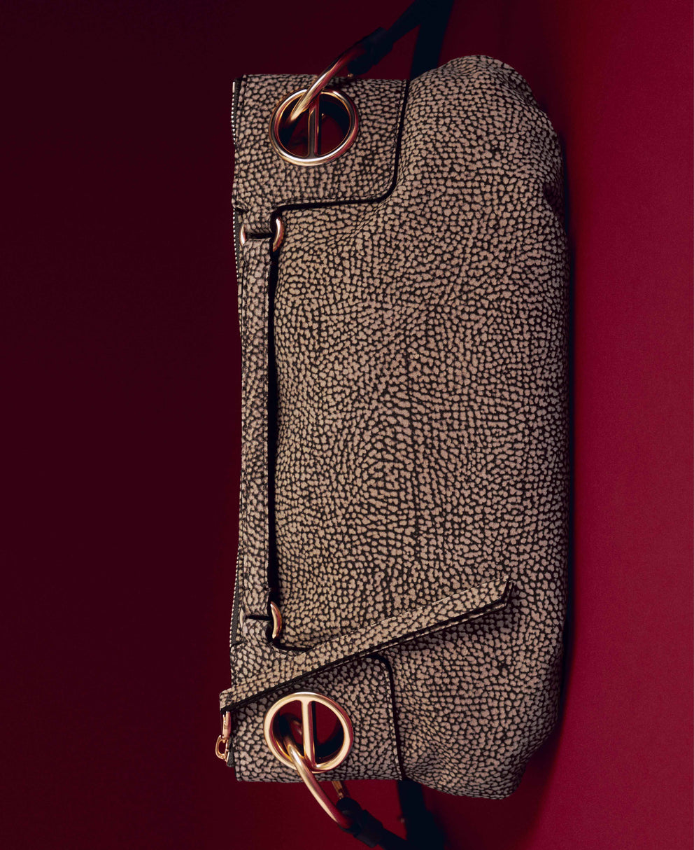 London Bag, the perfect balance between elegance and character. - Borbonese